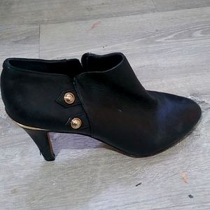 COPY - Vincent camutu  heels